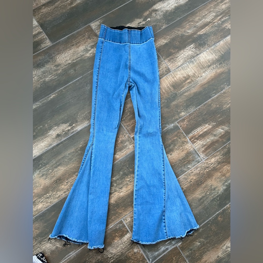 Flared Jeans